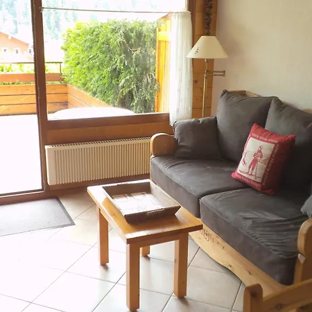 Cosy Avec Terrasse Au Centre Du Grand-bornand, Proche Des Pistes Et Commerces - Fr-1-467-83 Appartement Le Grand-Bornand